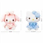 Hello Kitty Knuffel 33 cm in Roze en Blauwe Uniform De Knuffel