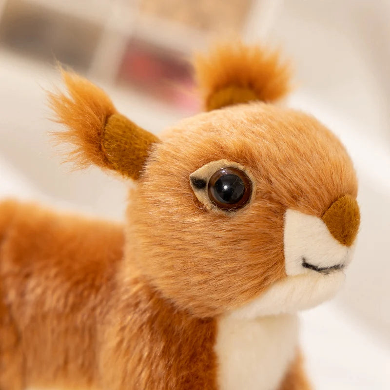 Realistische Eekhoorn Knuffel 16 cm