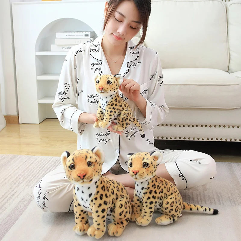 Realistische Leeuw of Panter Knuffel 23 tot 33 cm