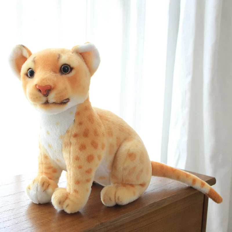 Realistische Leeuw of Panter Knuffel 23 tot 33 cm | Wilde Katten