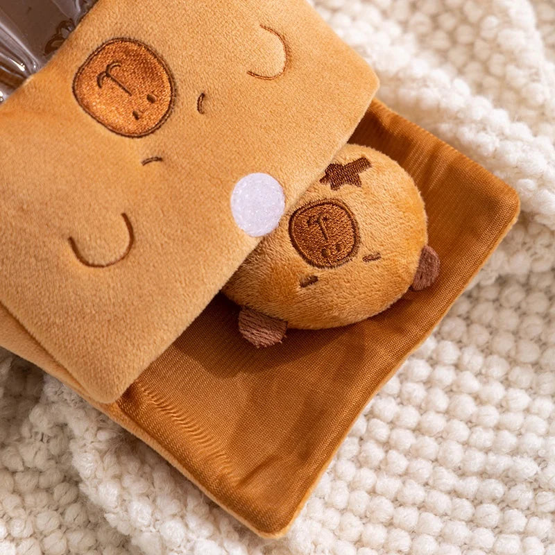 Capybara in Snoepzakje Knuffel 19 cm