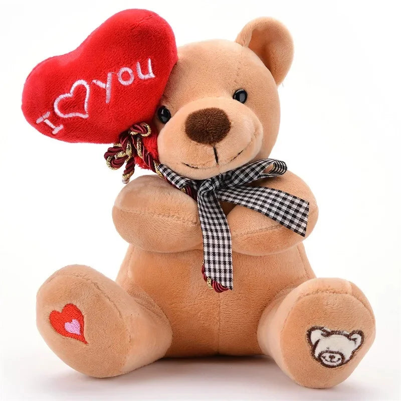 Kleine Teddybeer met Hartje 13 tot 15 cm