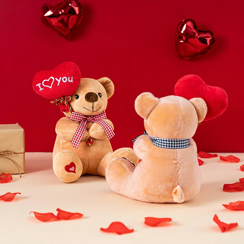 Kleine Teddybeer met Hartje 13 tot 15 cm