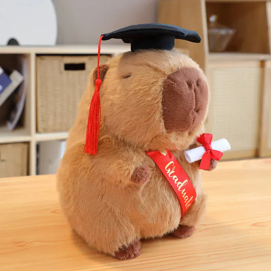 Afstudeer Capybara Knuffel 25 cm | Geslaagd Cadeau De Knuffel Bruin