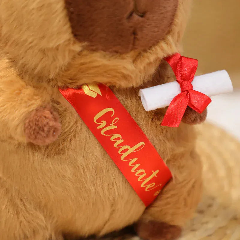 Afstudeer Capybara Knuffel 25 cm | Geslaagd Cadeau De Knuffel