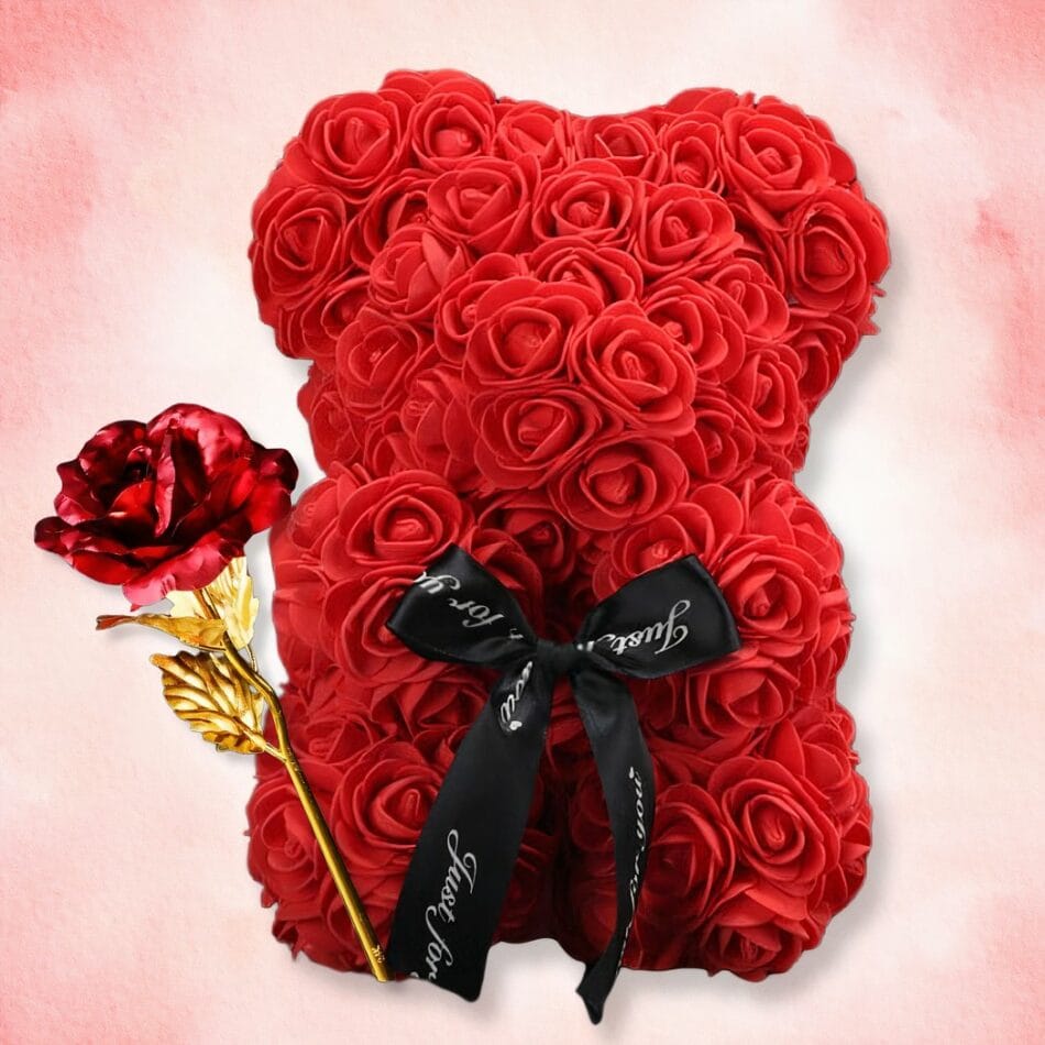 Beertje en Kunstmatige Rozen met Strik voor Valentijnsdag De Knuffel