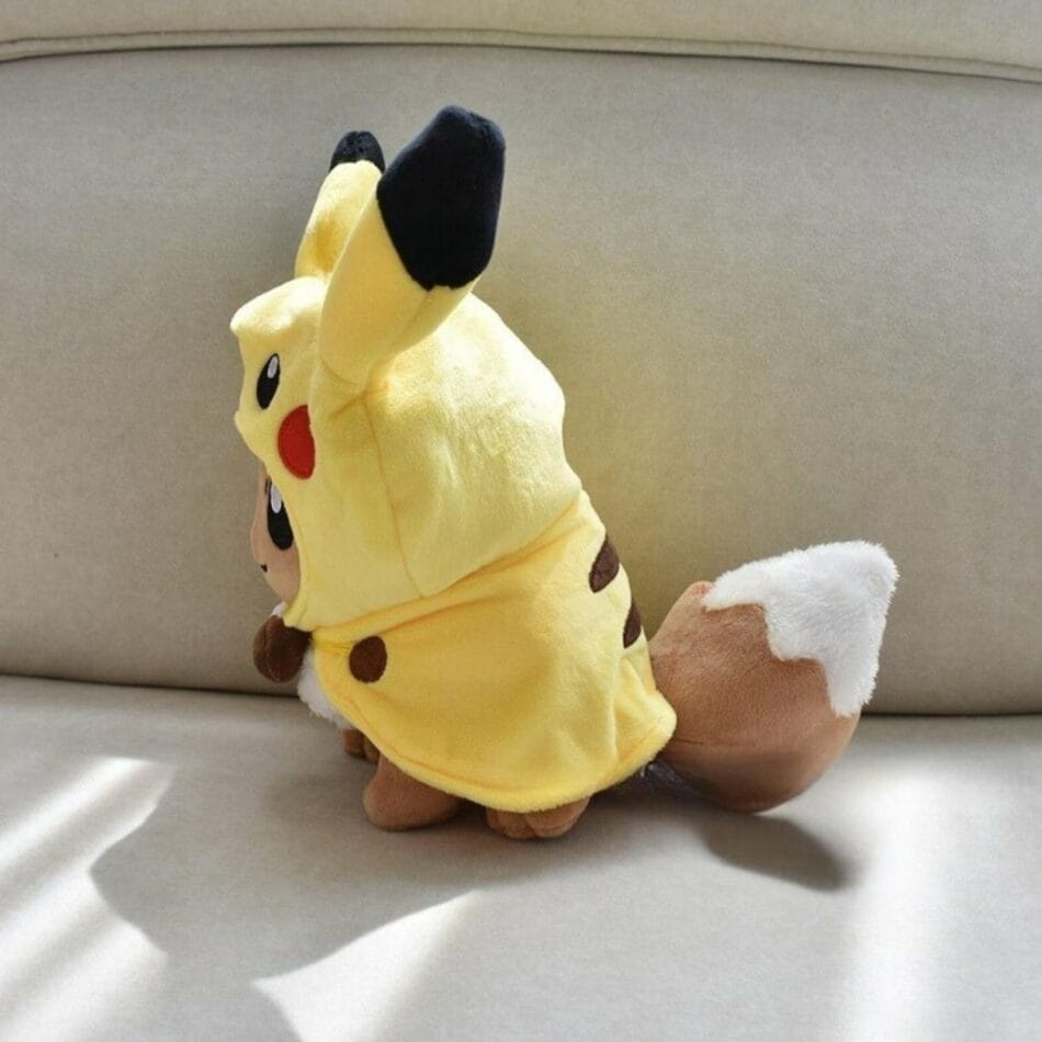 Bruine Knuffel Evoli Verkleed als Pikachu Pokémon Pluche De Knuffel