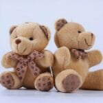 Bruine Knuffelbeer Sleutelhanger van Pluche De Knuffel