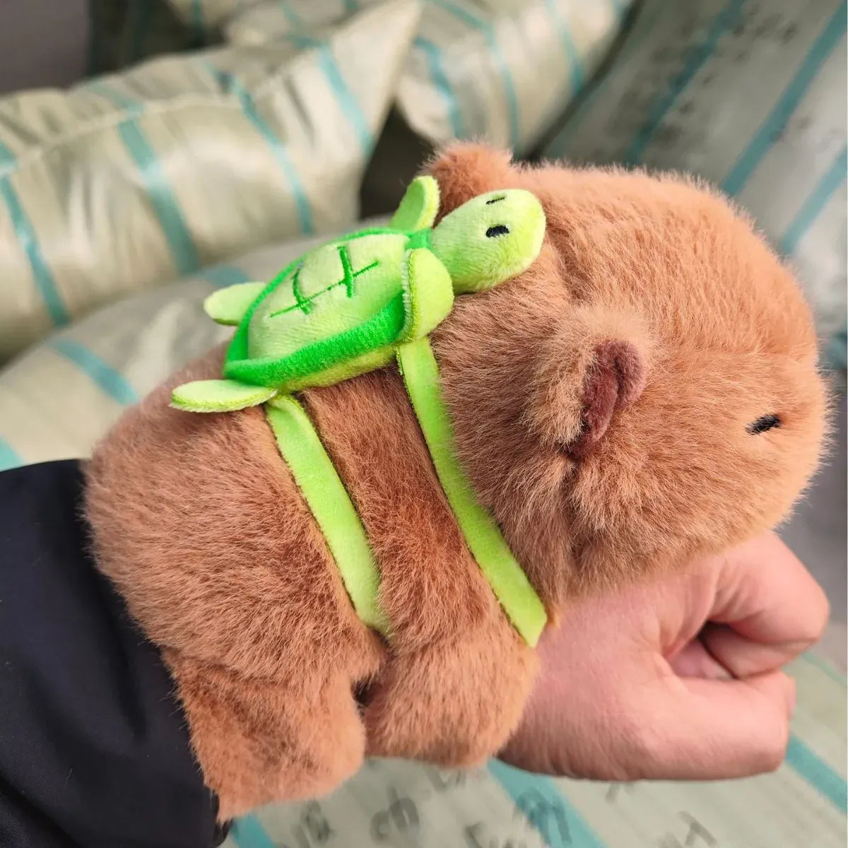 Capibara en Vos Knuffel Armband | Pluche Klaparmband De Knuffel Model 1