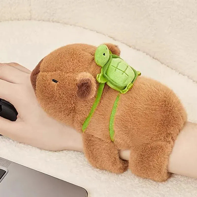 Capybara Knuffel Klaparmband 23 cm | Pluche Armband De Knuffel Model B