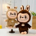 Dikke Labubu Knuffel Grote Pluche Met Speels Gezicht De Knuffel