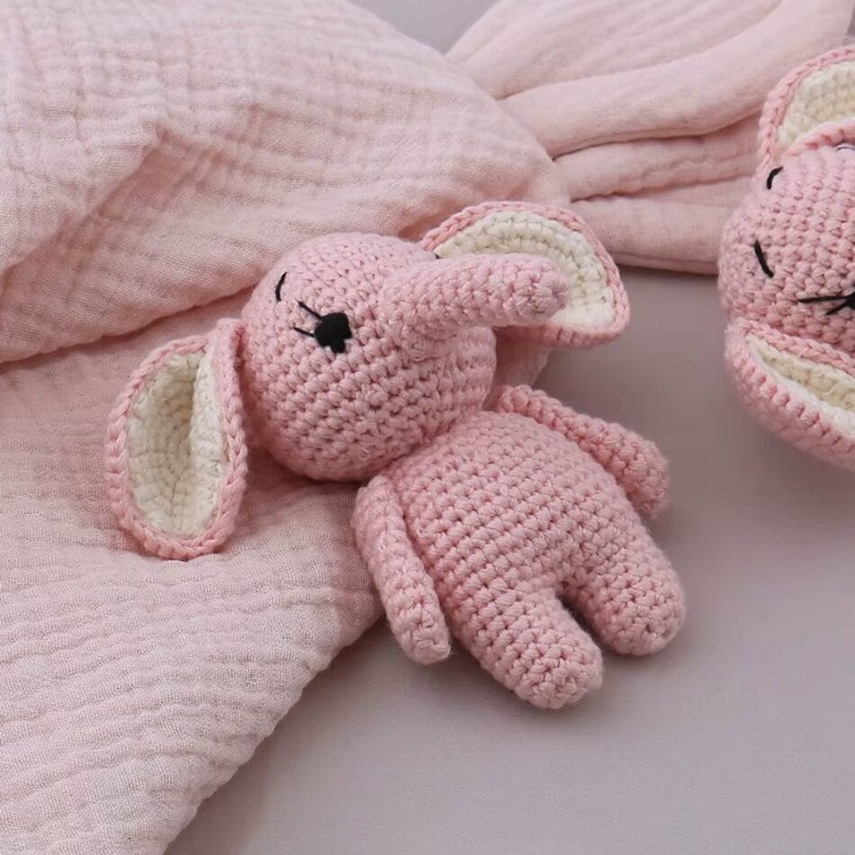 Gehaakte Roze Olifant Knuffel Handgemaakt Zacht Wolgaren Lichtgewicht De Knuffel