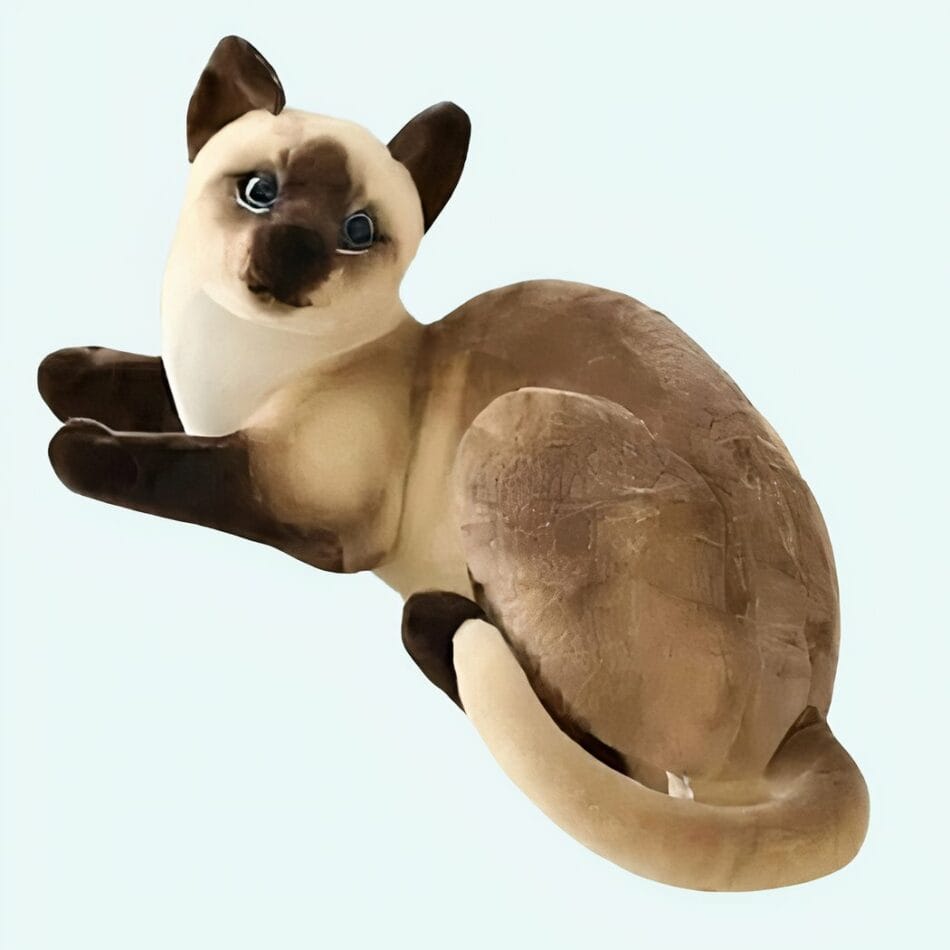 Gestreepte Grijze Knuffelkat Liggend Realistische Zachte Pluche De Knuffel