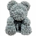 Grijze Knuffelbeer met Bloemenmotief en Zachte Vacht De Knuffel