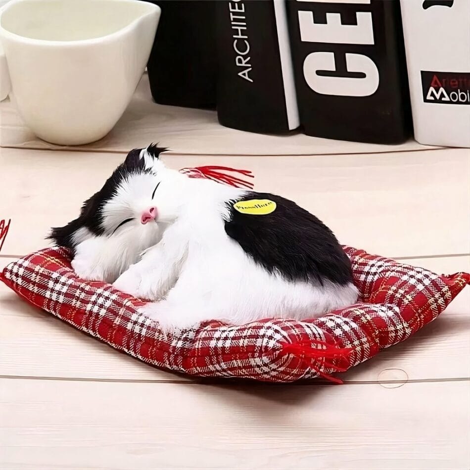 Grijze Tijgerkat Knuffel Slaapknuffel Tijgerpatroon Zwarte Witte Accenten De Knuffel