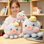 Kawaii Blauwe Octopus Knuffel Met Groot Hoofd En Klein Hoedje De Knuffel