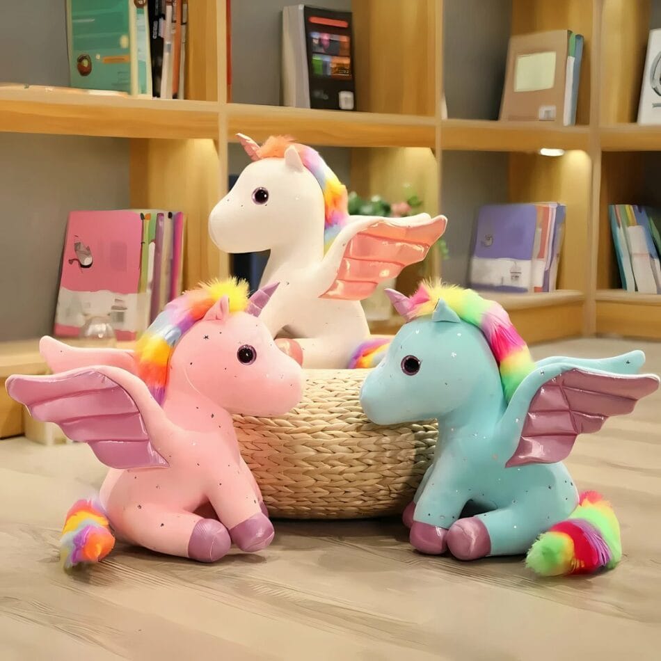 Knuffel Eenhoorn Met Glinsterende Vleugels En Regenboogmanen De Knuffel