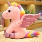 Knuffel Eenhoorn Met Glinsterende Vleugels En Regenboogmanen De Knuffel