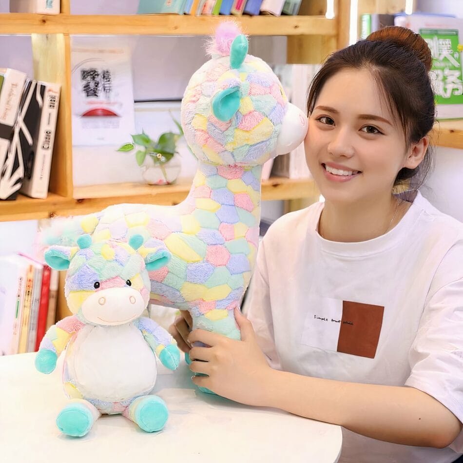 Knuffel Giraf Regenboog 30 cm Zacht met Stippenpatroon De Knuffel