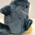 Knuffel Katje in Haai Pakje Zachte Pluche De Knuffel
