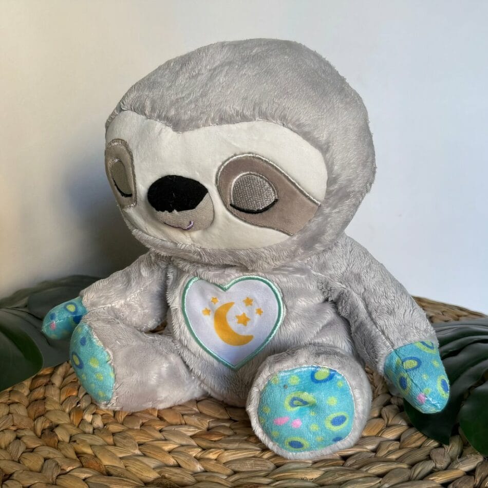 Knuffel Luiaard Nachtlampje Ademend Met Slaapliedje De Knuffel