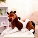 Knuffel Paard Wit Bruin Zadel met Sprankelende Ogen De Knuffel