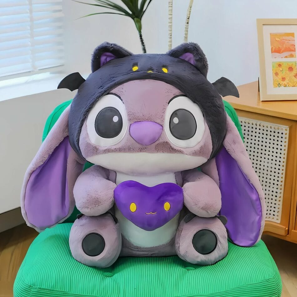Knuffel Stitch Chauve-Muis Met Zwarte Capuchon En Paarse Vleugels De Knuffel