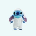 Knuffel Stitch in Pyjama met Wit Nachtbonnetje De Knuffel