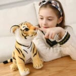 Knuffel Tijger Baby Bruin of Wit Met Ogen en Geborduurde Neus De Knuffel