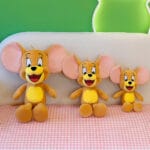 Knuffelmuis Jerry Zachte Knuffel met Vriendelijke Glimlach De Knuffel