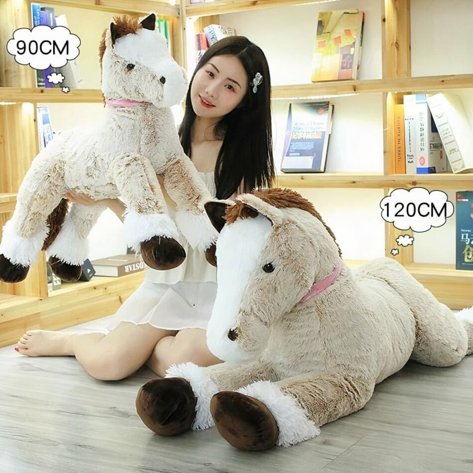 Knuffelpaard Bruin Wit 120 Centimeter Lang Met Gouden Hoefen De Knuffel