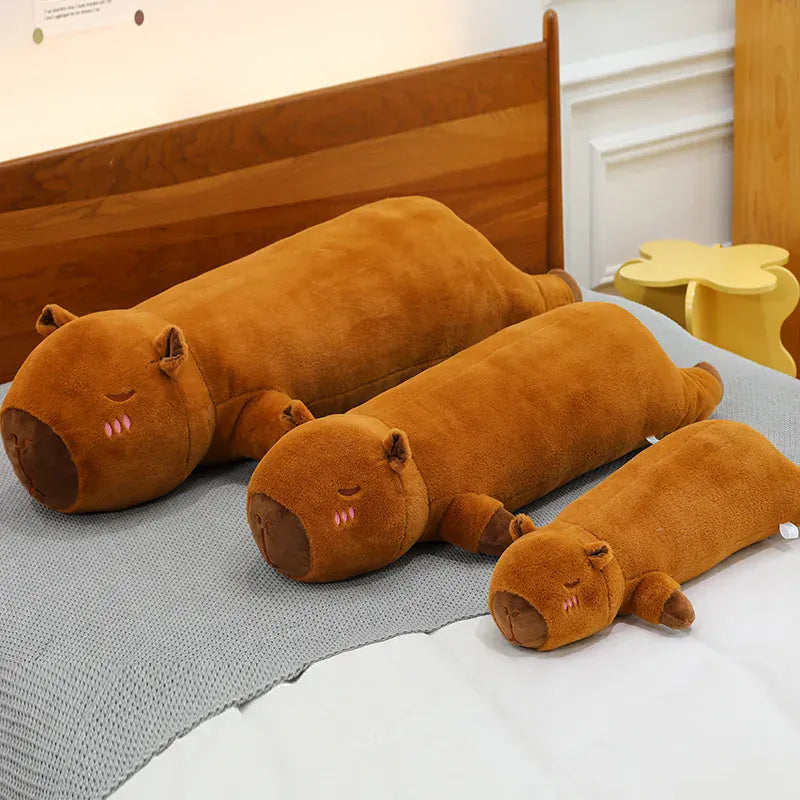 Liggende Capybara Knuffelkussen XXL | Pluche Kussen 60 tot 120 cm De Knuffel