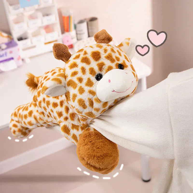 Liggende Knuffels Verzwaarde Armen De Knuffel deer
