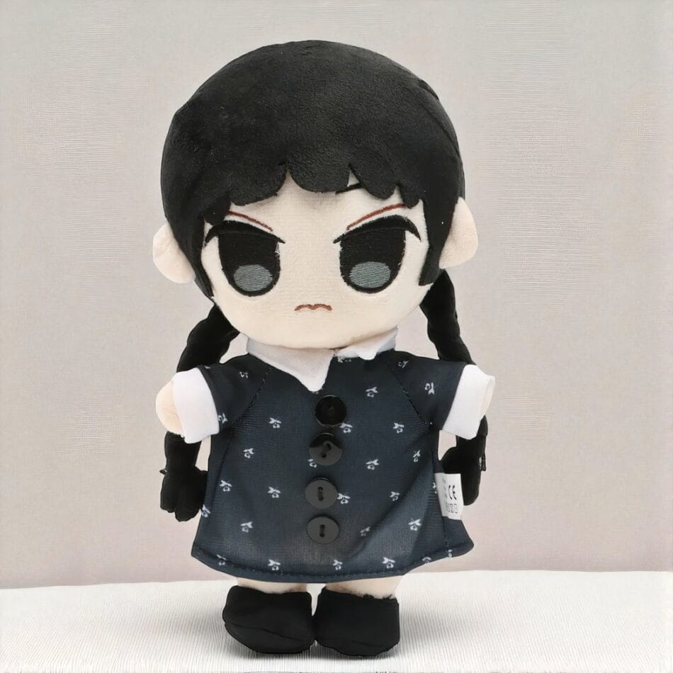Mercredi Addams Knuffel in Zwarte Bloemen Jurk 20 cm De Knuffel