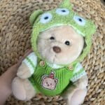 Nino Knuffelbeer Met Articulatie En Groene Gebreide Outfit Alien Hoed De Knuffel
