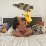Pack Knuffels Pikachu Set van Twee met Kleurrijke Outfitjes Pluche De Knuffel