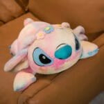 Reuzen Stitch Angel Knuffelpoef 100 cm Roze of Violet De Knuffel