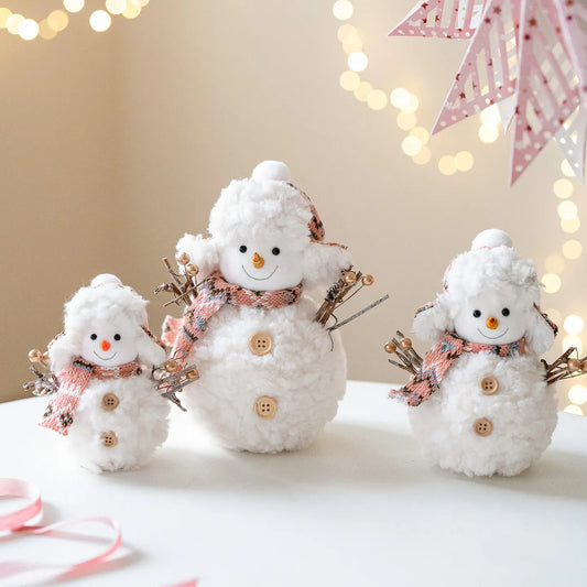 Roze Gebreide Sneeuwpop Knuffel | Kerst Decoratie in 3 Maten De Knuffel