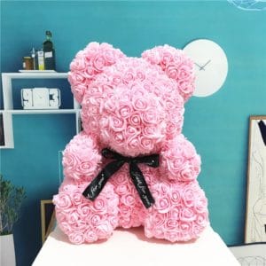 Roze Knuffelbeer met Bloemenpatroon en Halsknoop De Knuffel