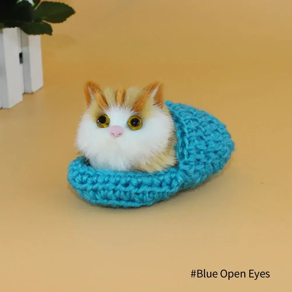 Slapend Poesje met Geluid | Realistische Kat Knuffel, 20 Modellen De Knuffel Mandje Blauw, Ogen Open