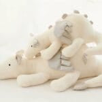 Witte Draak Knuffel Volant Met Zachte Pluche En Grote Vleugels De Knuffel
