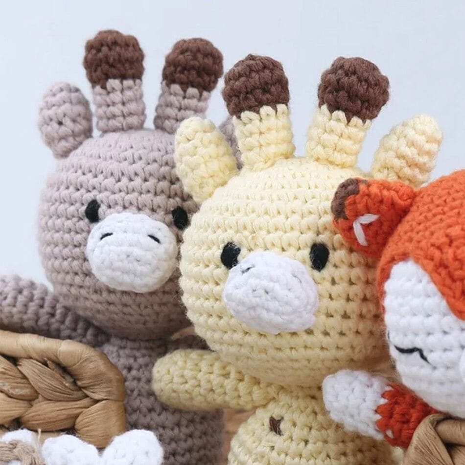 Zachte Gehaakte Girafknuffel Voor Kinderen Speels En Knuffelbaar De Knuffel