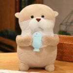 Zachte Otter Knuffel Met Blauwe Visje In Meerdere Maten De Knuffel